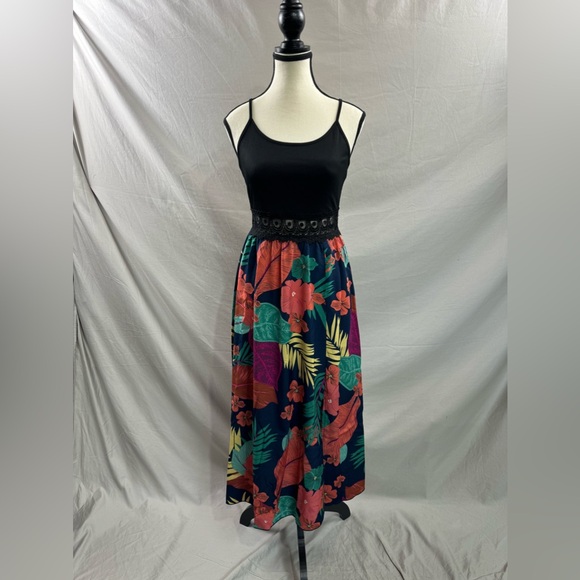 Tropical Floral Split Thigh Cami Dress - Picture 5 of 7